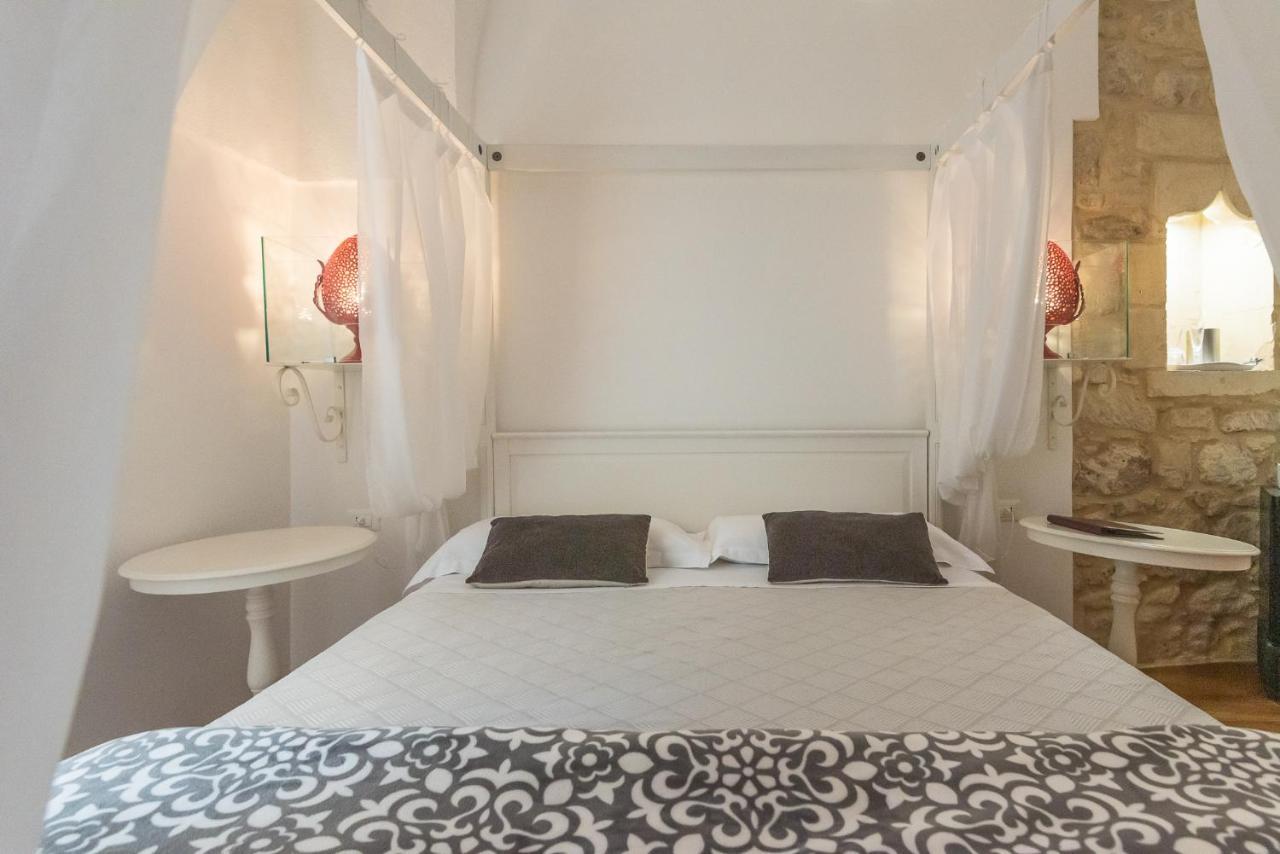 Le Nicchie Luxury Rooms Lecce Eksteriør bilde